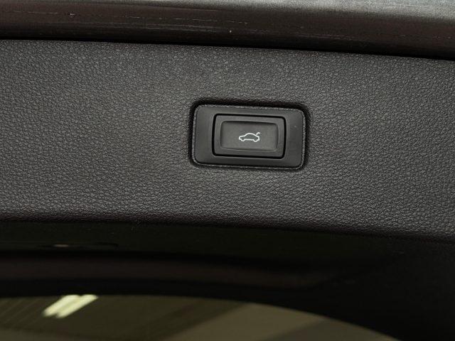 AUDI Q7 55TFSIe Business, Tetto, Pelle,Plug-in,Unicoprop.