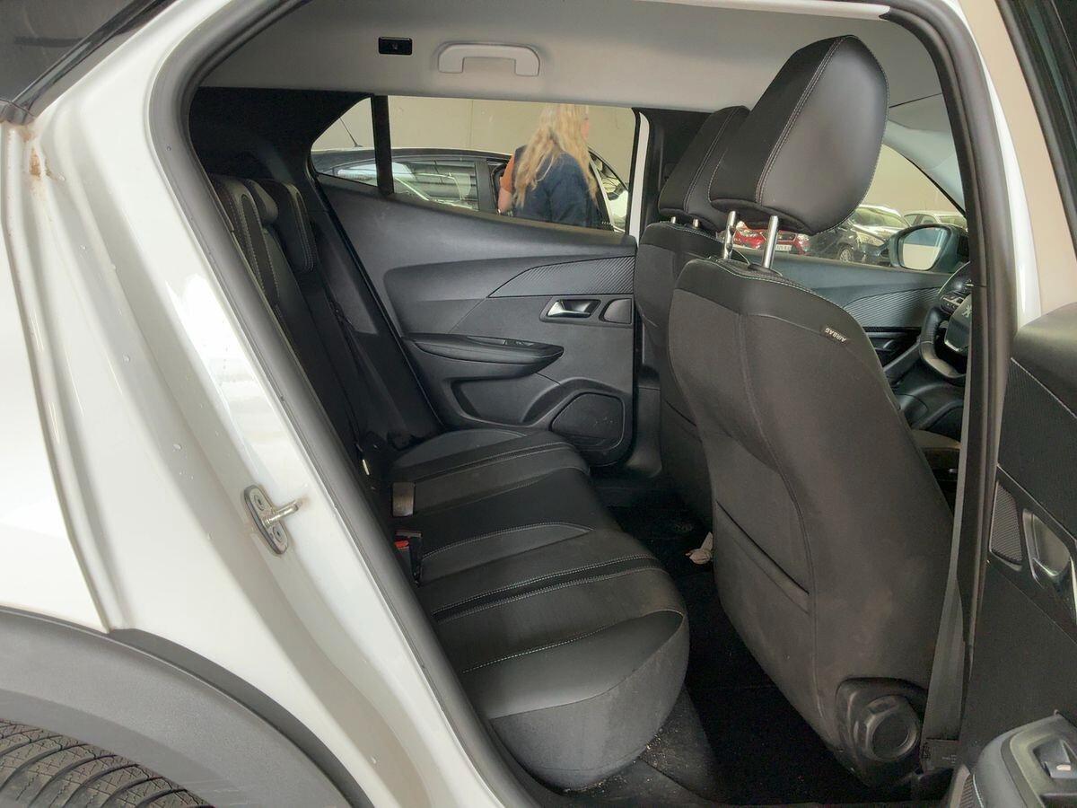 Peugeot 2008 PureTech 100 S&S Allure Pack- bianco perla