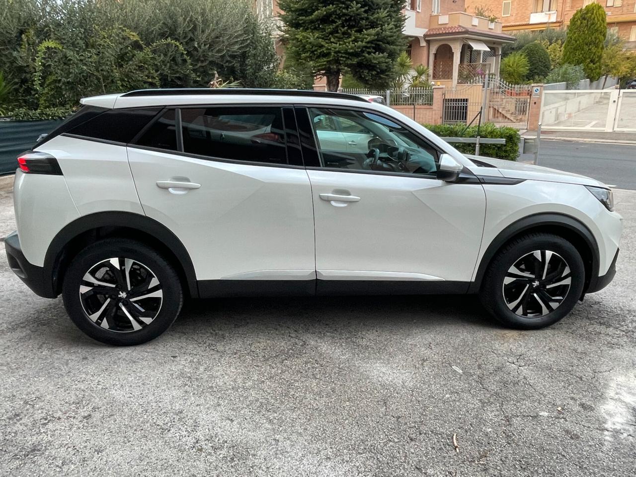 Peugeot 2008 BlueHDi 110 S&S Allure Pack