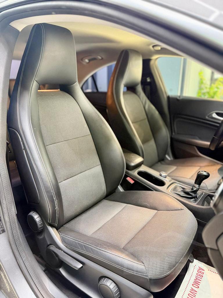 Mercedes CLA Berlina CLA 180 Premium