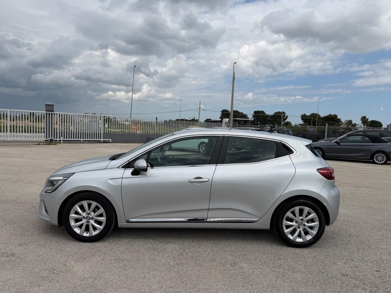 RENAULT CLIO 1.0 TCE GPL INTENS FUL LED PELLE MY22