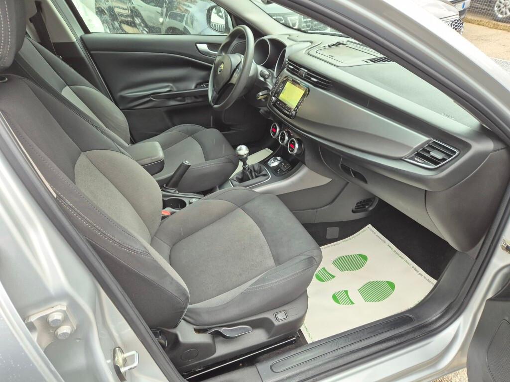Alfa Romeo Giulietta 1.6 JTDm-2 NAVI LED