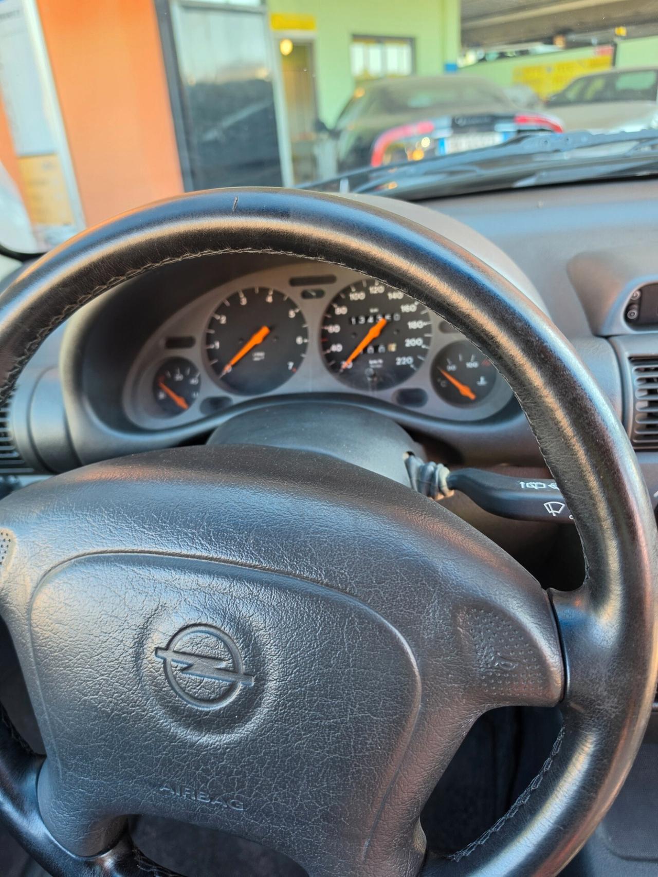 Opel Tigra 1.6i 16V cat