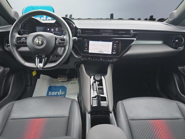 ALFA ROMEO Junior Hybrid eDCT6 Speciale