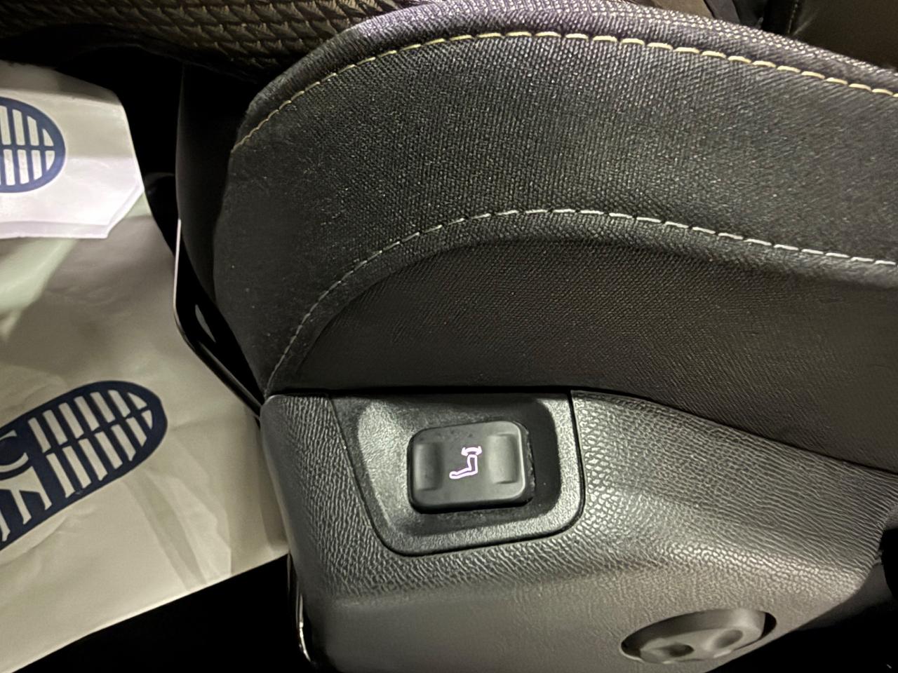 Ds 7 Crossback 2.0D 180cv Grand Chic R19/FULL LED2021