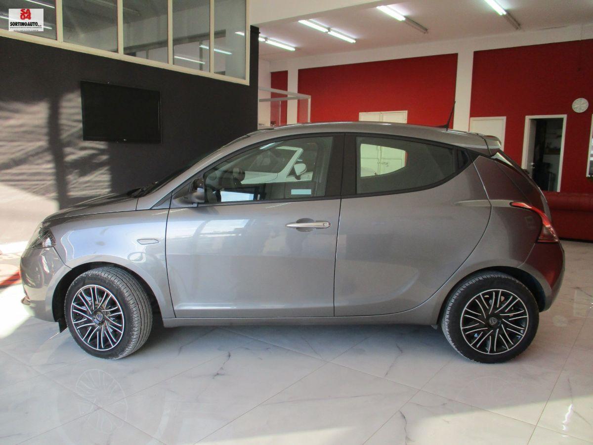 LANCIA Ypsilon 1.0 5p.S&S Hybryd Gold- KM50000