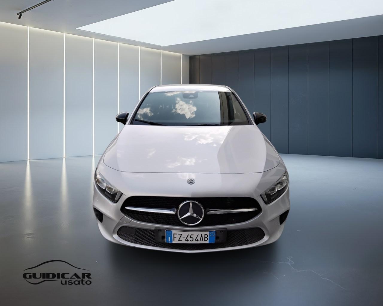 Mercedes-Benz Classe A - W177 2018 - A 180 d Sport auto