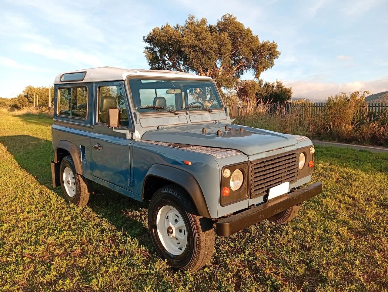 Land Rover Defender 90 diesel Hard-top