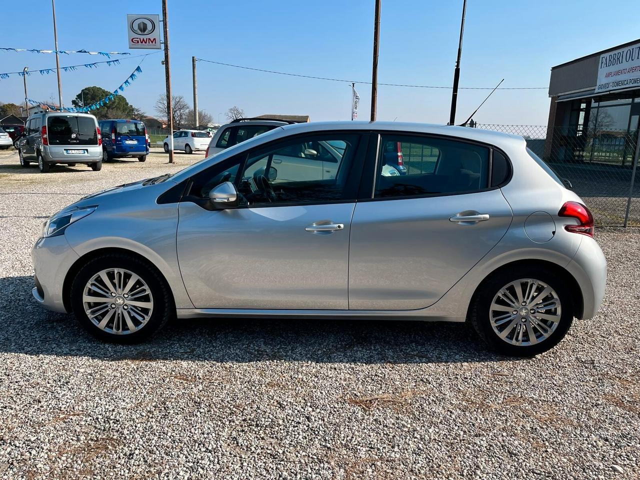 Peugeot 208 PureTech 82 5 porte Allure