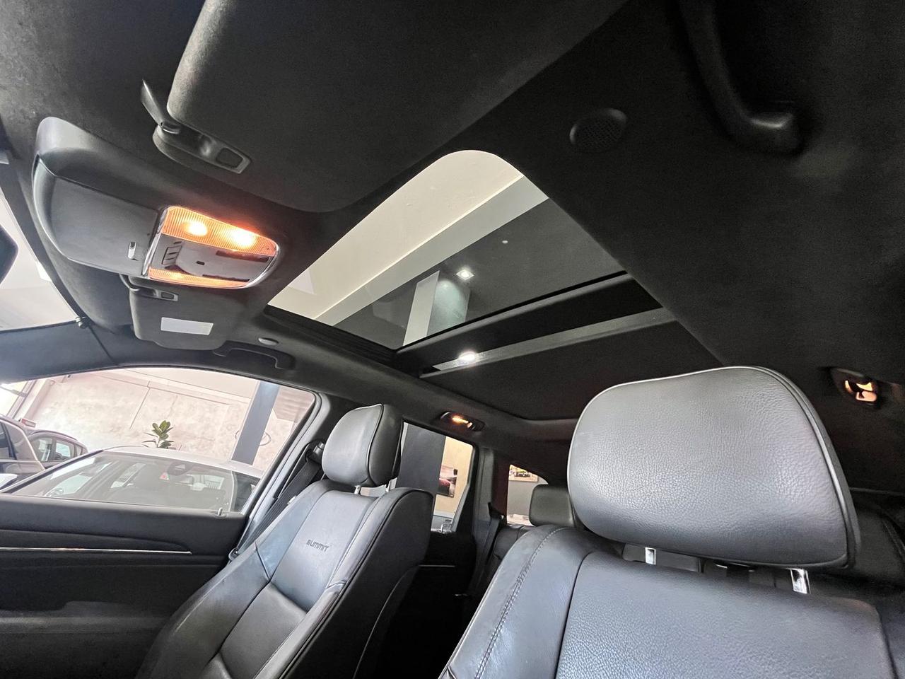 Jeep Grand Cherokee Summit Platinum Edition 3.0 V6 CRD