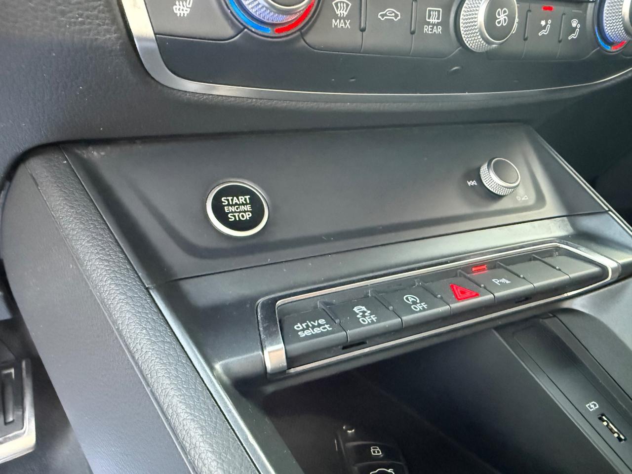 Audi Q3 35 TDI quattro S tronic line edition 2021