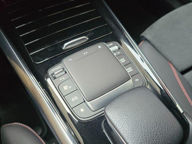 MERCEDES-BENZ GLA 200 d Automatic Premium AMG Line 19" MBUX LED Performa