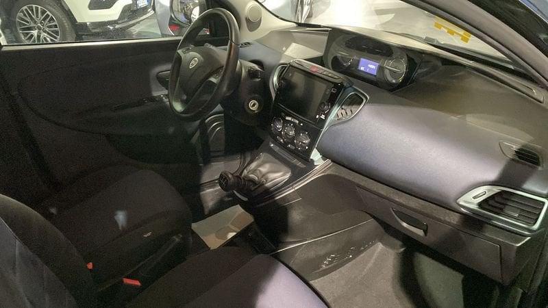 Lancia Ypsilon 1.0 FireFly 5 porte S&S Hybrid Gold Plus