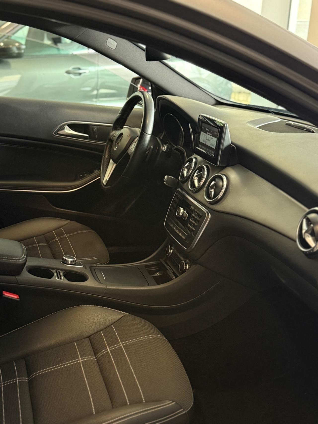 Mercedes-benz GLA 200 CDI Automatic Sport