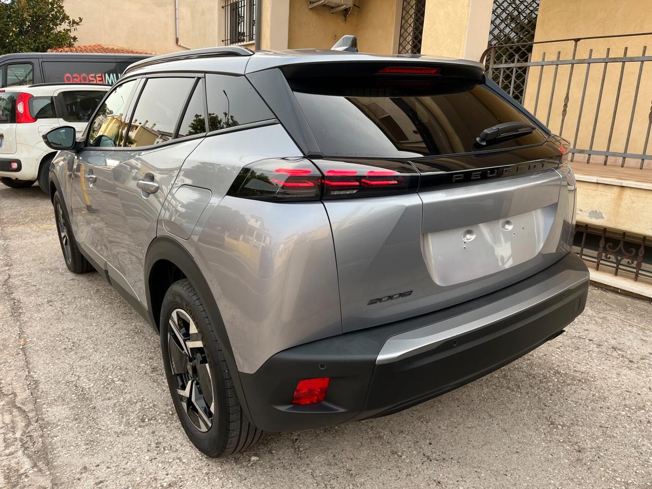 Peugeot 2008 PureTech 100cv S&S Allure