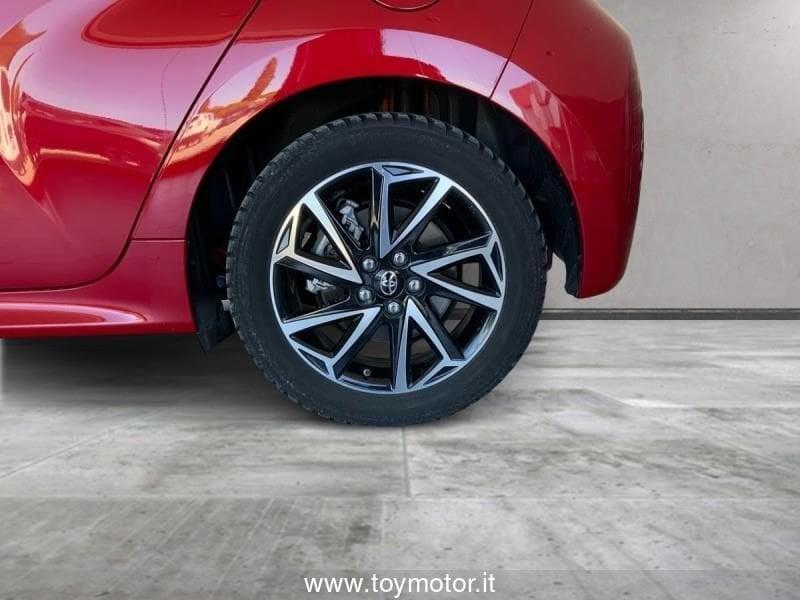 Toyota Yaris 4ª serie 1.5 Hybrid 5 porte Style