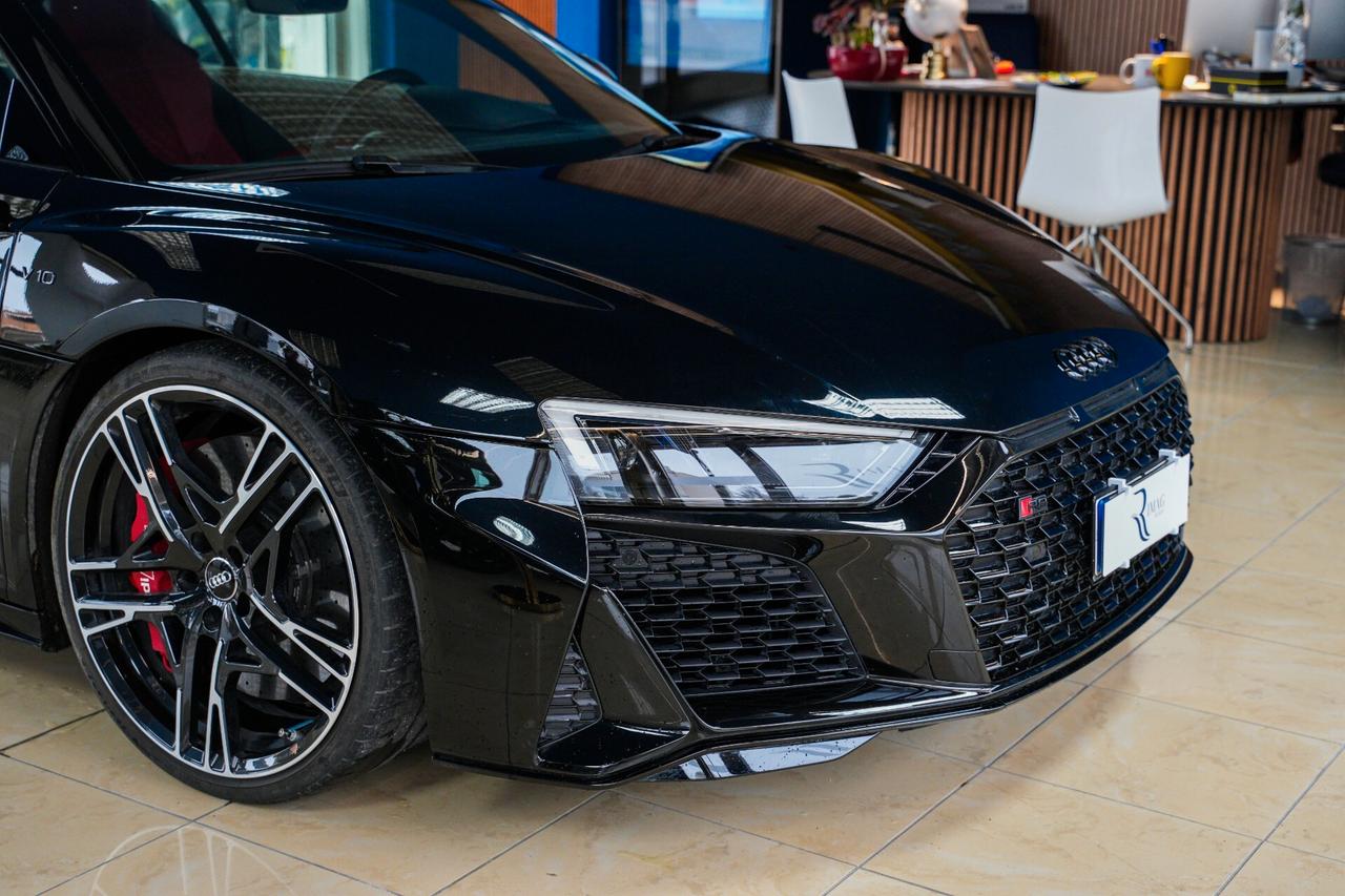 Audi R8 Coupé V10 quattro S tronic performance