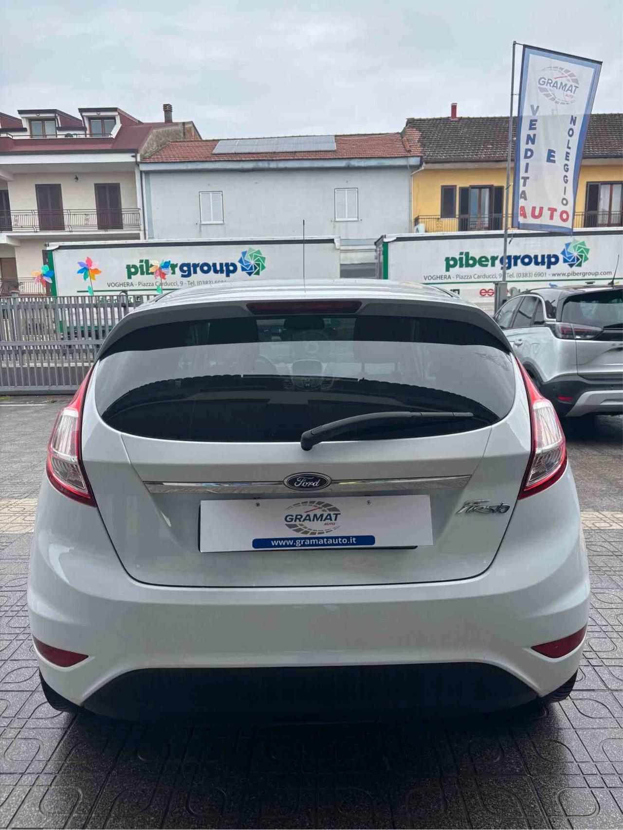 Ford Fiesta 1.5 TDCi 75CV 3 porte Black & White Edition