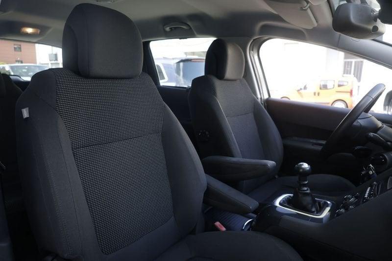 Peugeot 5008 Peugeot 5008 1.6 HDi 112CV Allure 7 POSTI Unicoproprietario