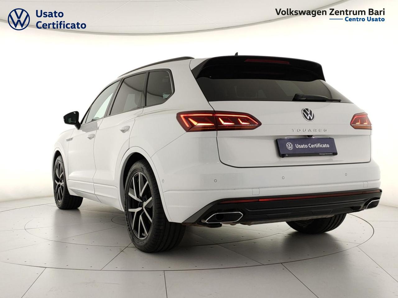 Volkswagen Touareg 3.0 v6 tdi elegance r-line exterior pack 231cv tiptronic