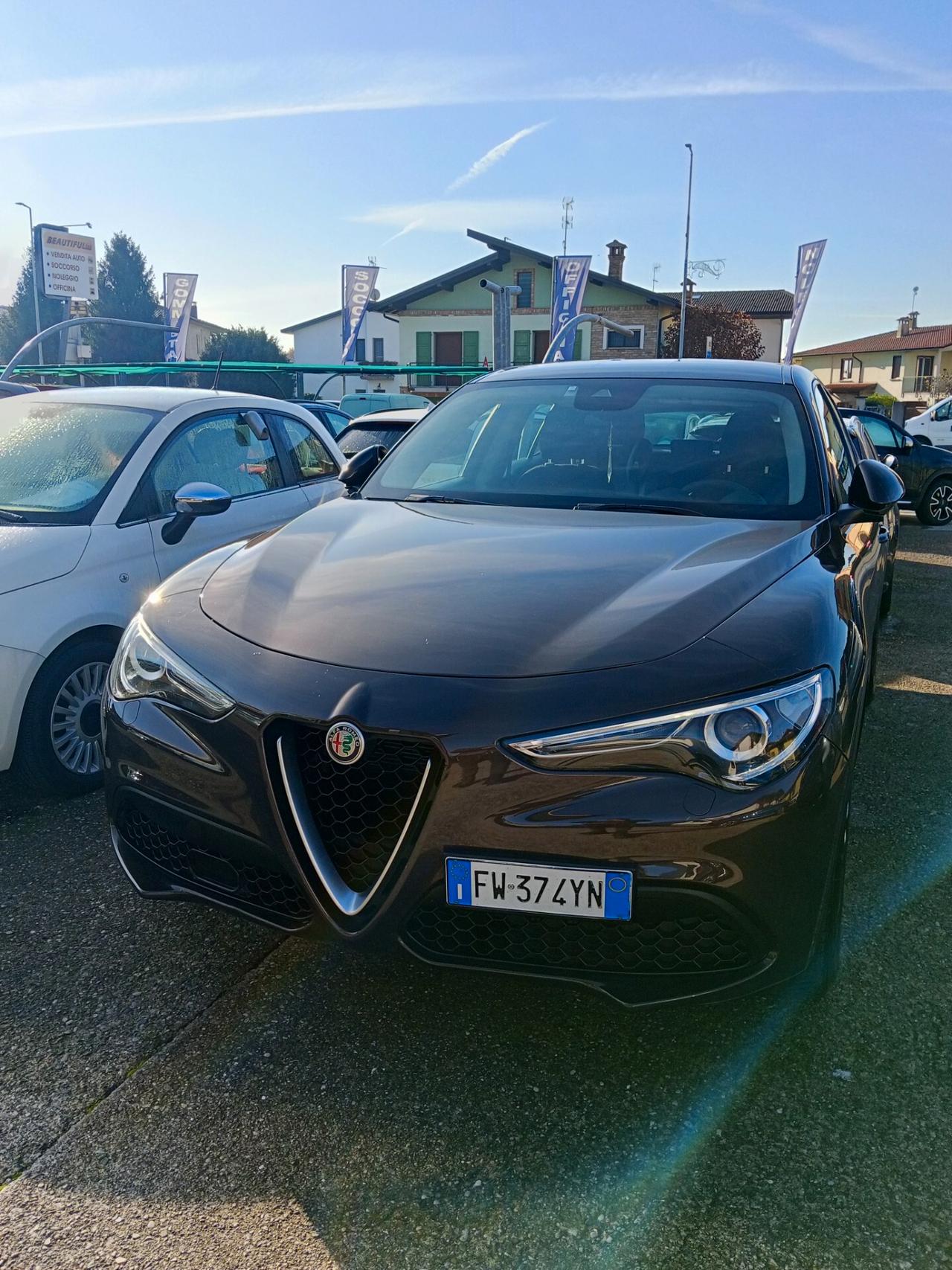 Alfa Romeo Stelvio 2.2 Turbodiesel 160 CV AT8 RWD Business