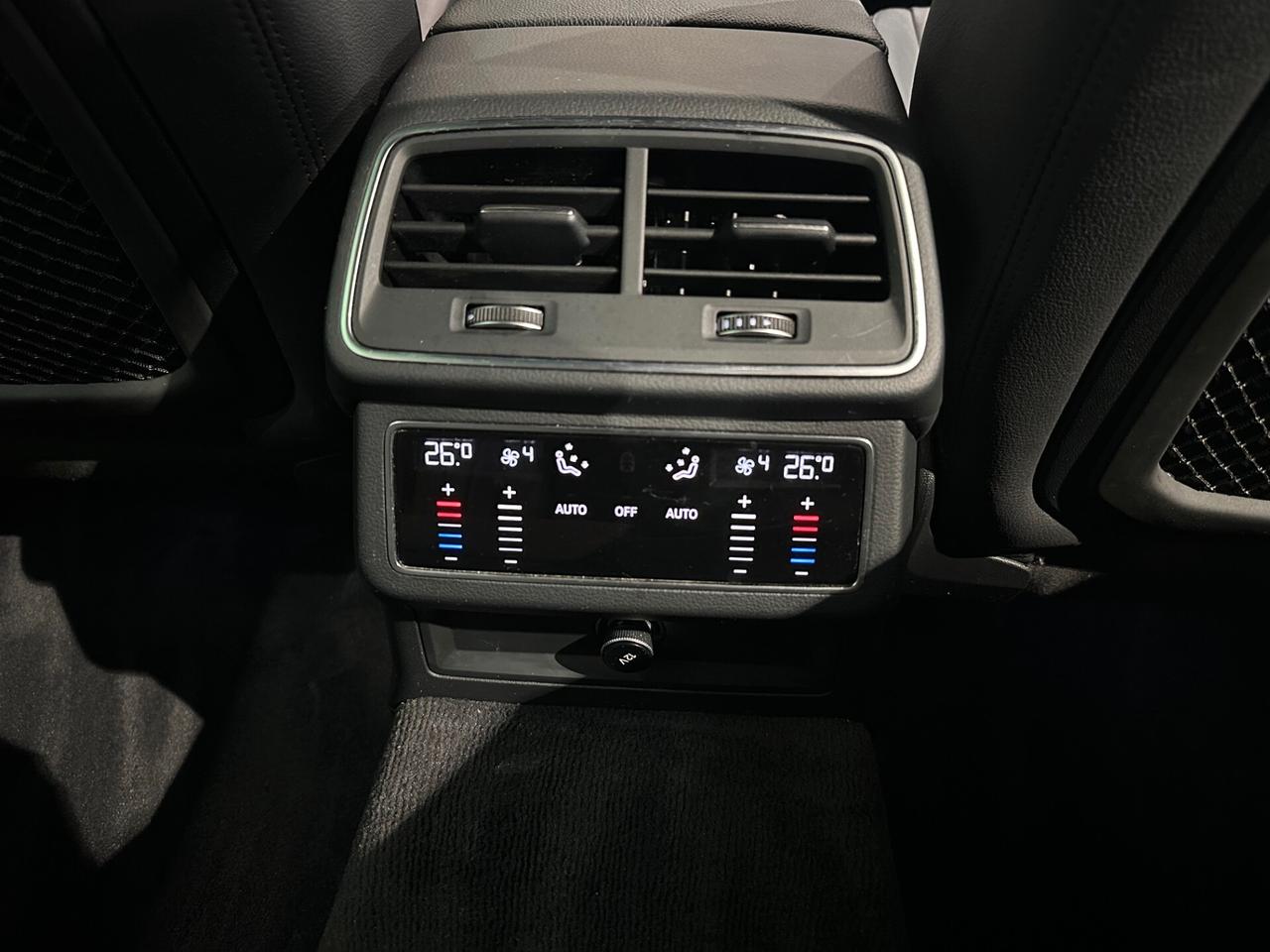 Audi A6 Avant 40 2.0 TDI quattro ultra S tronic Business Sport IVA ESPOSTA