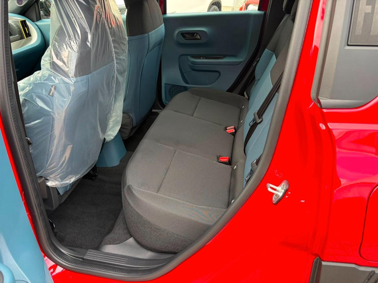 Grande Panda 1.2 Hybrid 110CV S&S Icon(NUOVA DA IMMATRICOLARE) IPT INCLUSA(CON DISTRIBUZIONE A CATENA)