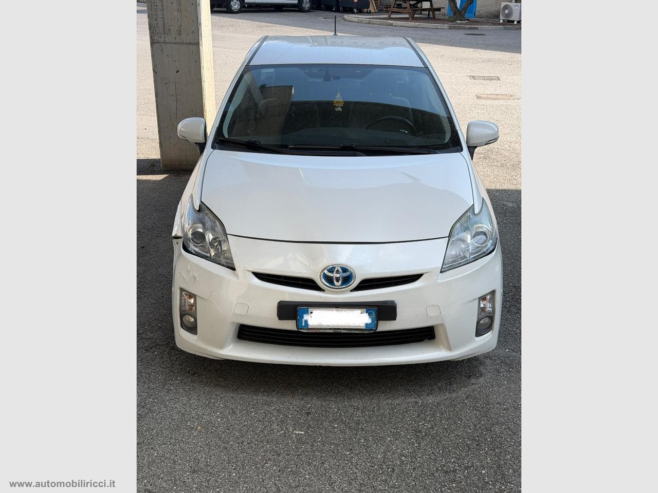 TOYOTA Prius 1.8 Active
