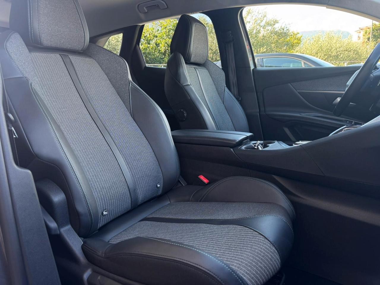 Peugeot 3008 BlueHDi 130 S&S EAT8 Allure Pack