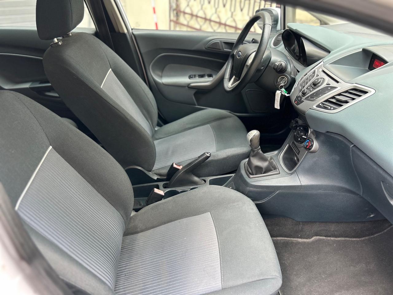 Ford Fiesta 1.6 TDCi 95 CV 5p. Titanium