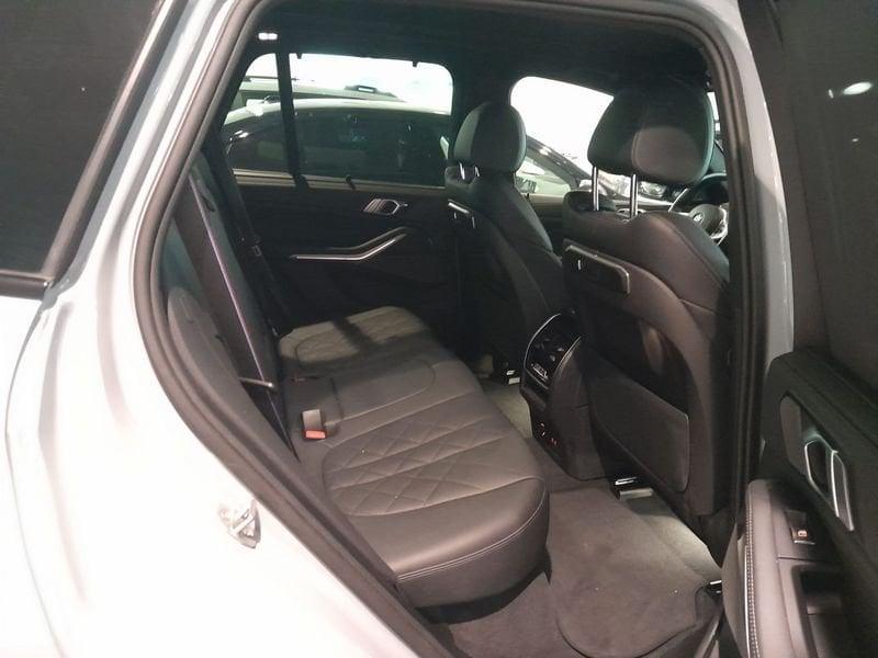 BMW X5 xdrive40d mhev 48V Msport auto