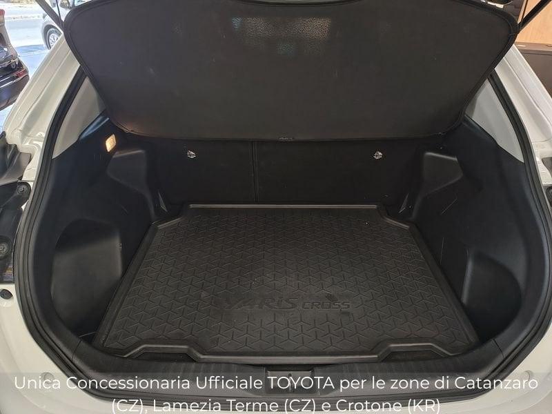 Toyota Yaris Cross 1.5 Hybrid 5p. E-CVT AWD-i Business