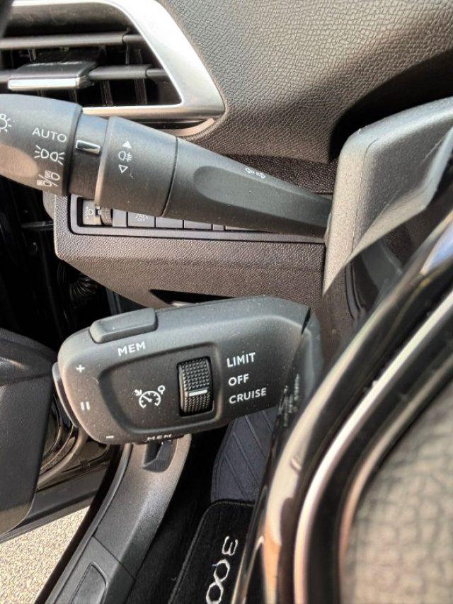 PEUGEOT 3008 BlueHDi 130 S&S Allure Pack