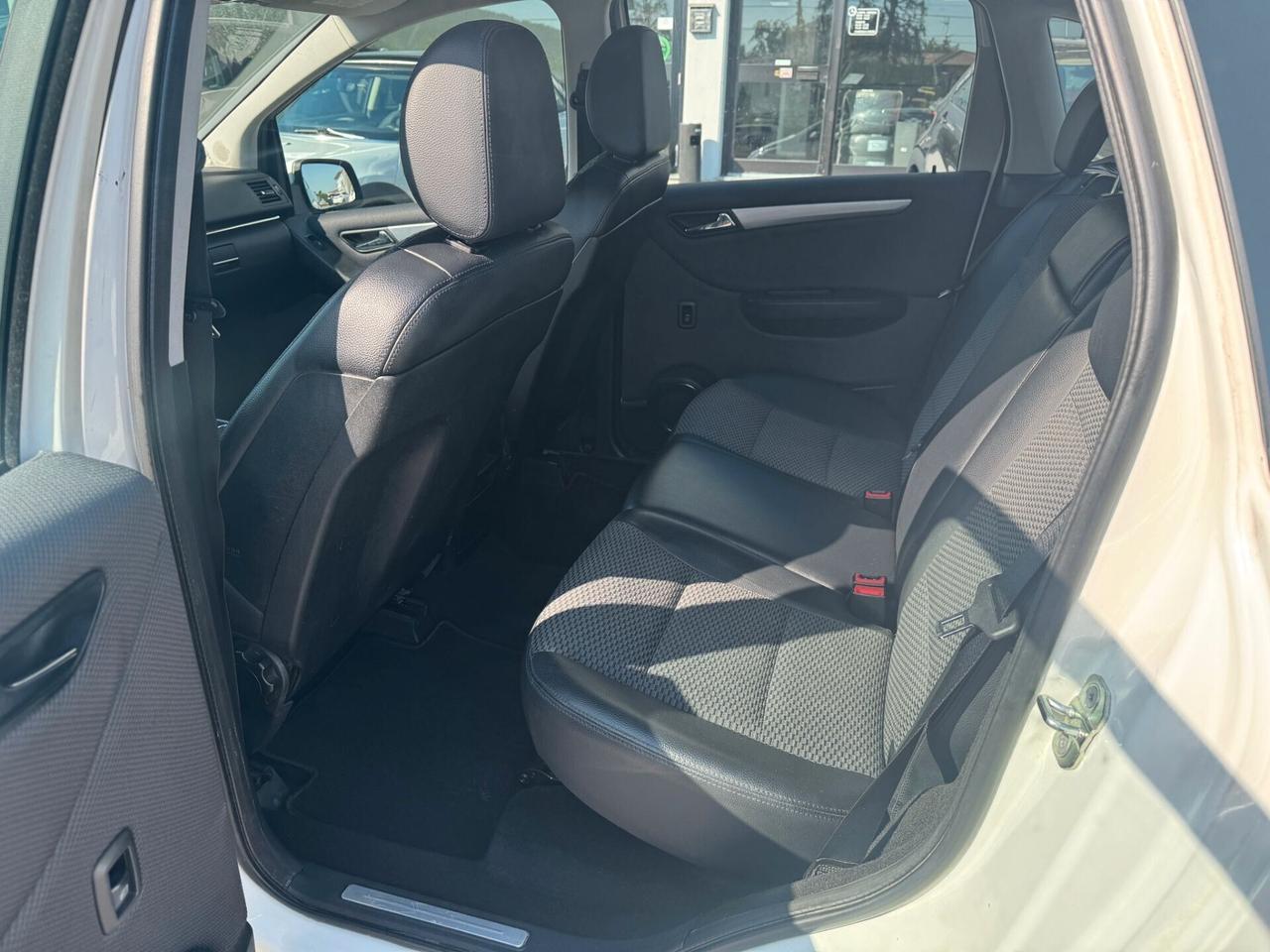Mercedes-Benz B 200 T245 cdi Premium*AUTOMATIC*PELLE*NAVI*