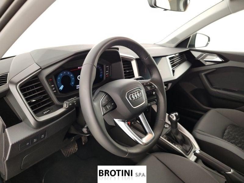 Audi A1 Sportback Allstreet 35 TSI S Tronic Identity Contrast