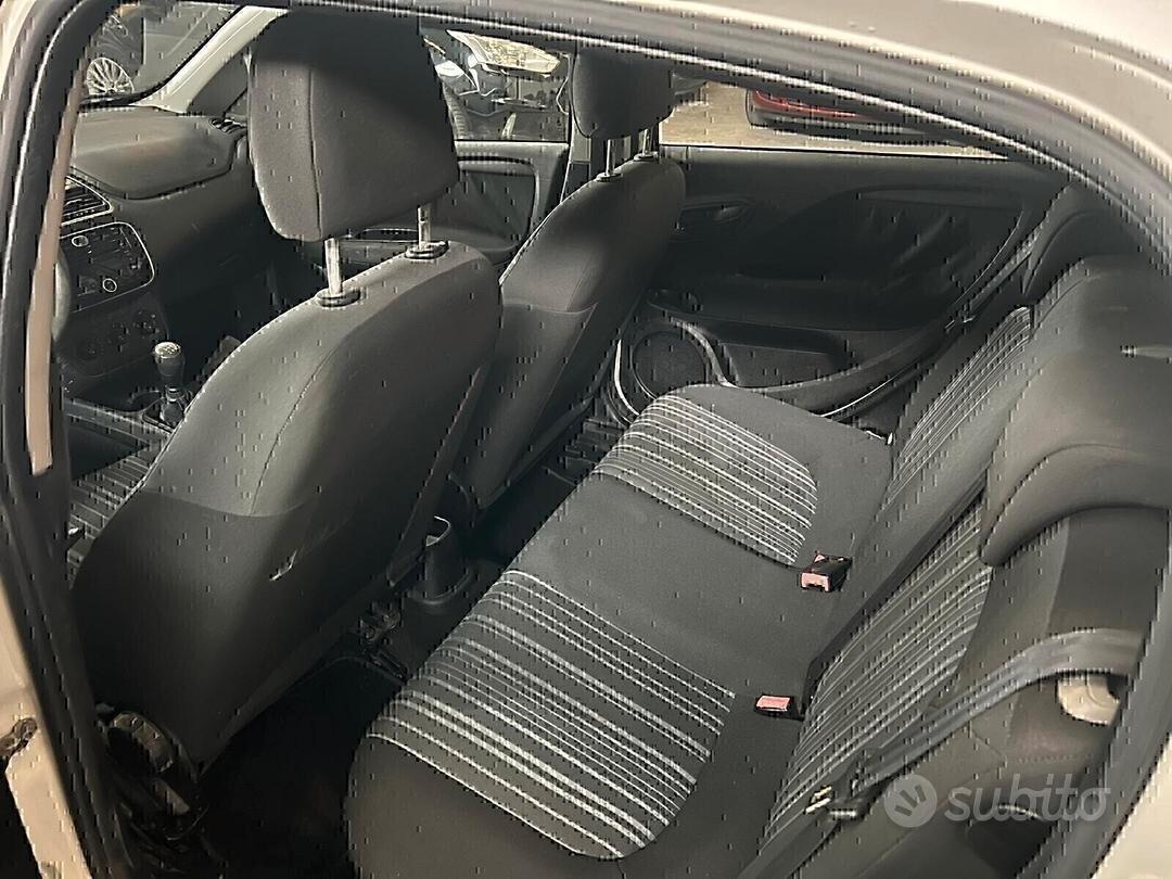 Fiat Grande Punto 1.3 MJT 75 CV 5 porte -2011-NEOP.