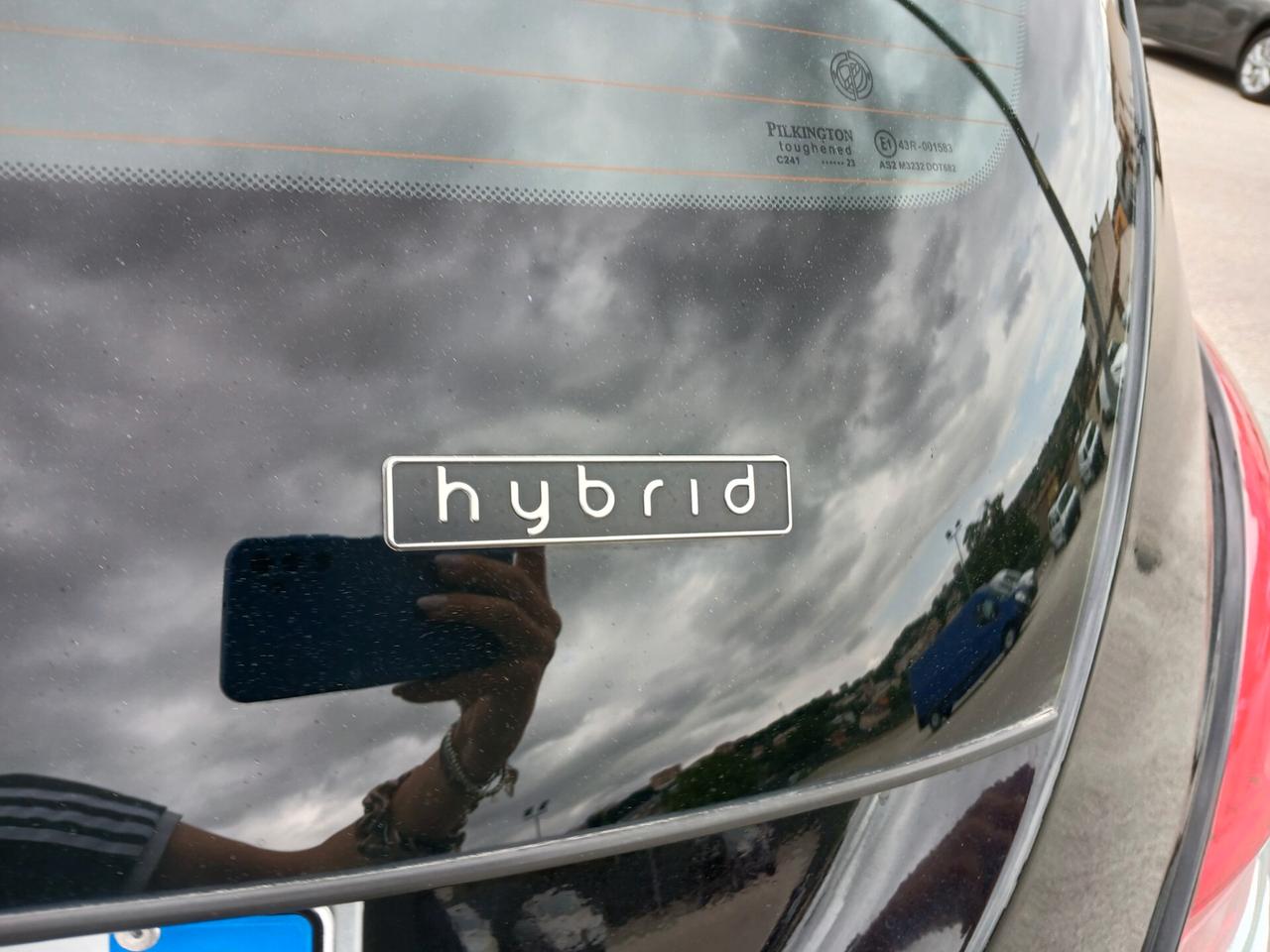 Lancia Ypsilon 1.0 HYBRID GOLD 2023