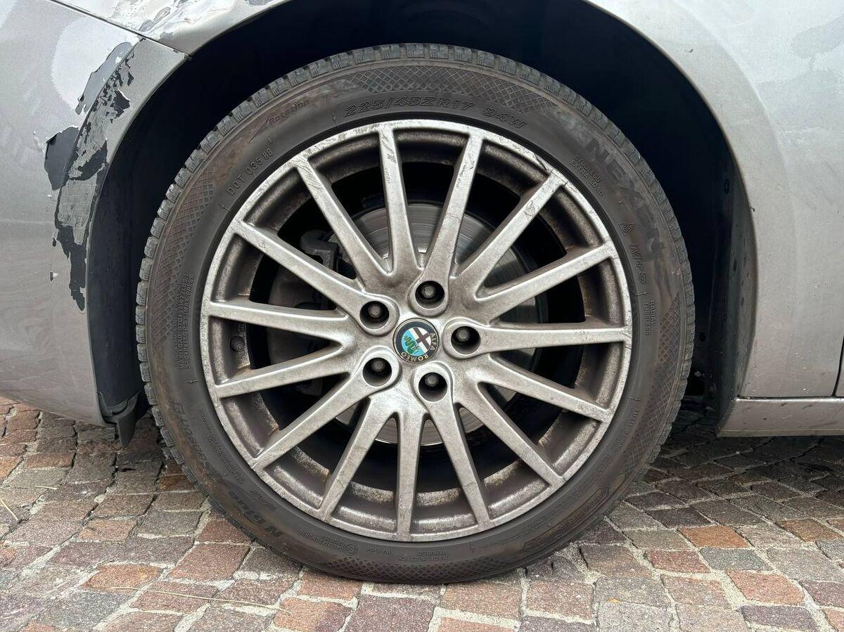 Alfa Romeo Giulietta 1.4 t. m.air Distinctive 170cv