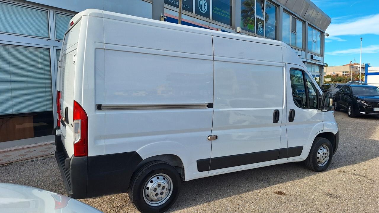 FURGONE Citroen Jumper 2.2 BlueHDi 120 CV