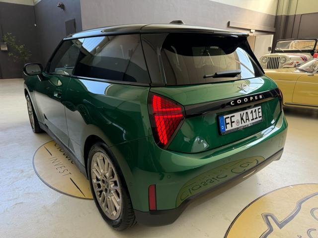 MINI Cooper E Cooper E Favoured BRITISH RACIG GREEN