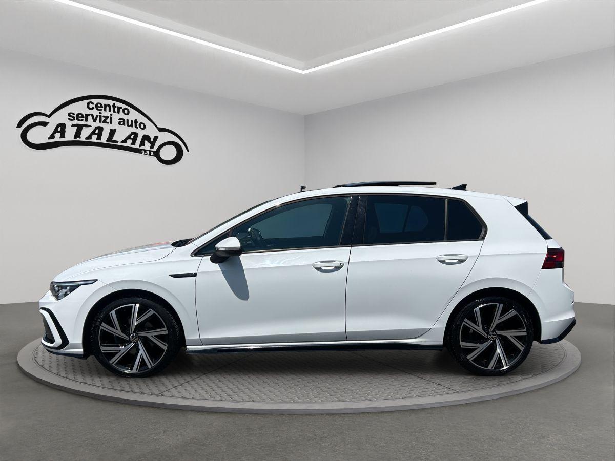 VOLKSWAGEN - Golf - Golf VIII 2.0 tdi R-Line 150cv dsg TETTO TELECAMERA