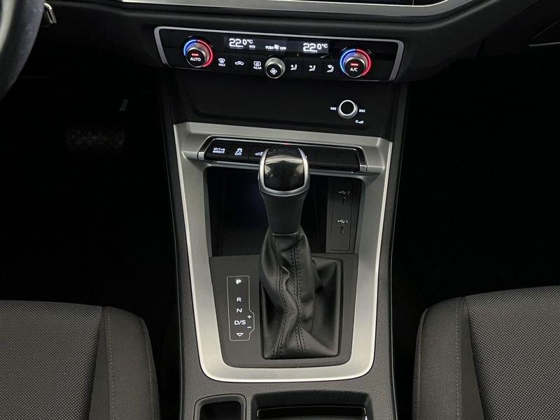 Audi Q3 SPB 45 TFSI e S tronic Business Plus