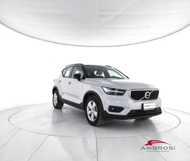 VOLVO XC40 D3 MOMENTUM