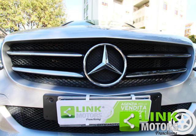 MERCEDES-BENZ B 180 d Premium