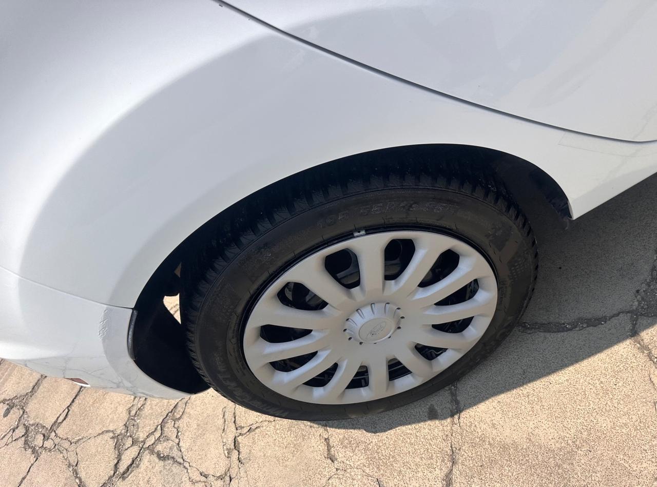Ford Fiesta 1.2 Benz 60CV 5p. NEOPATENTATI 2013