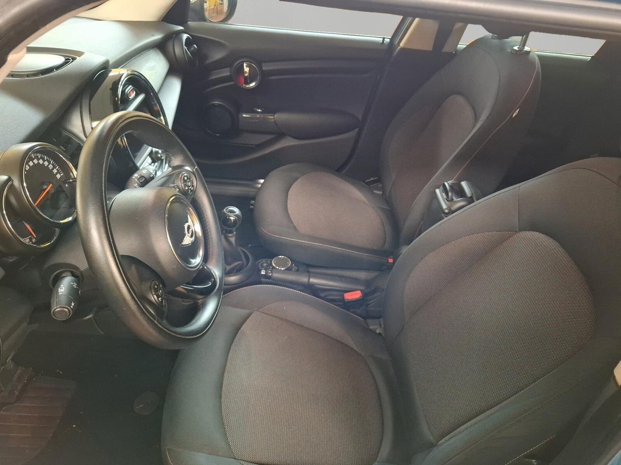 Mini COOPER 15 136CV 100 KW BENZINA NAVIGATORE