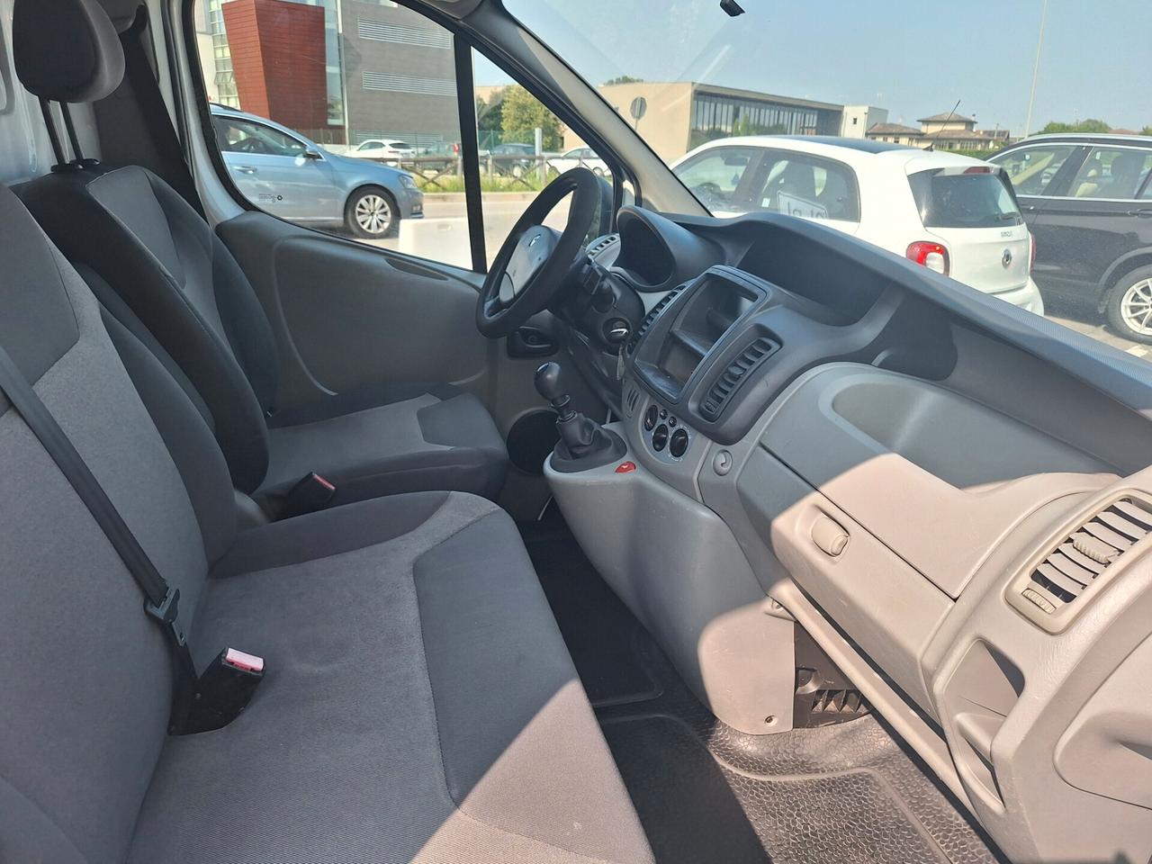 Renault Trafic 2.0d 2011
