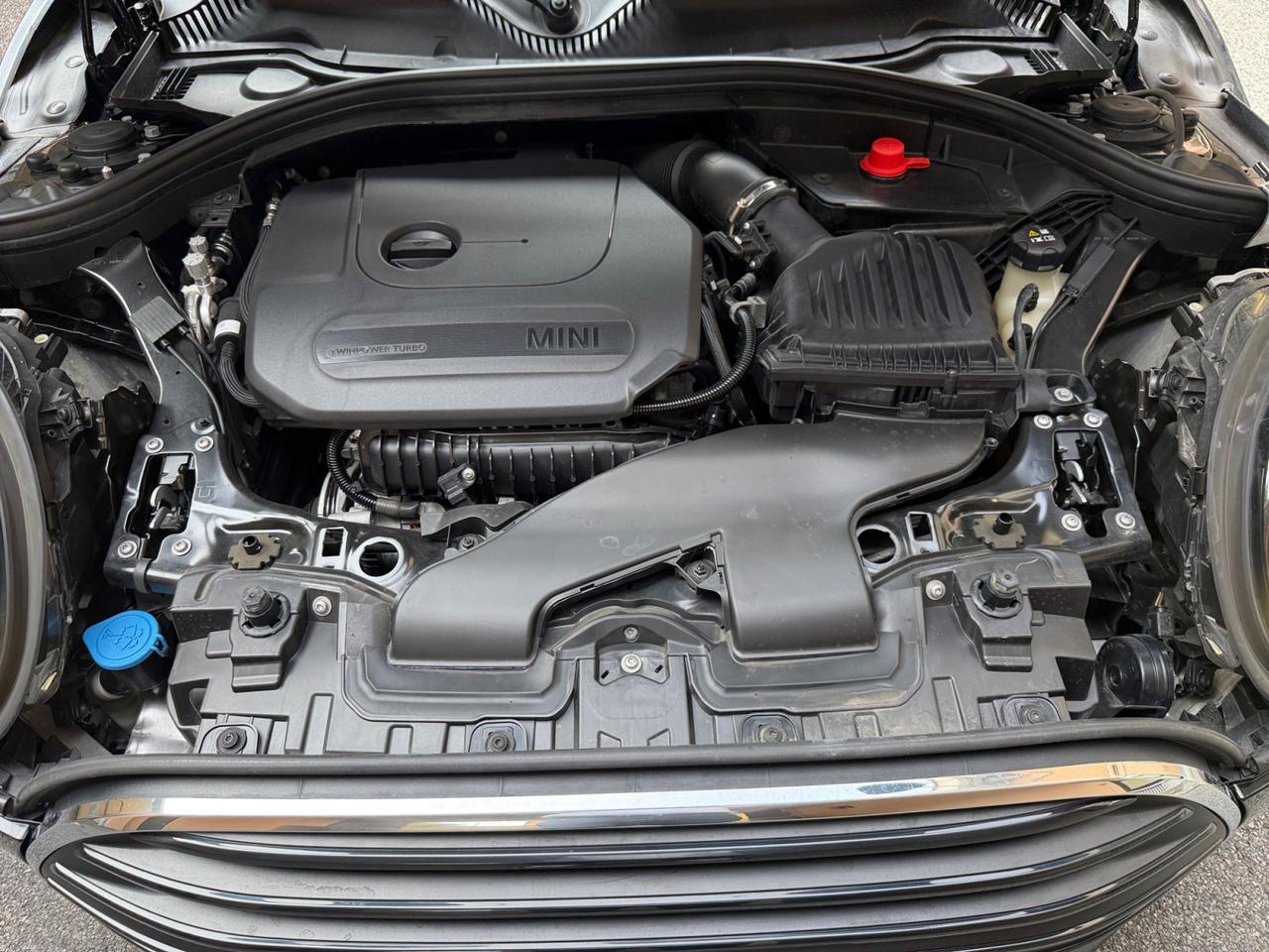 Mini Clubman Cooper Essential 1.5 Twin Power Turbo Aut.