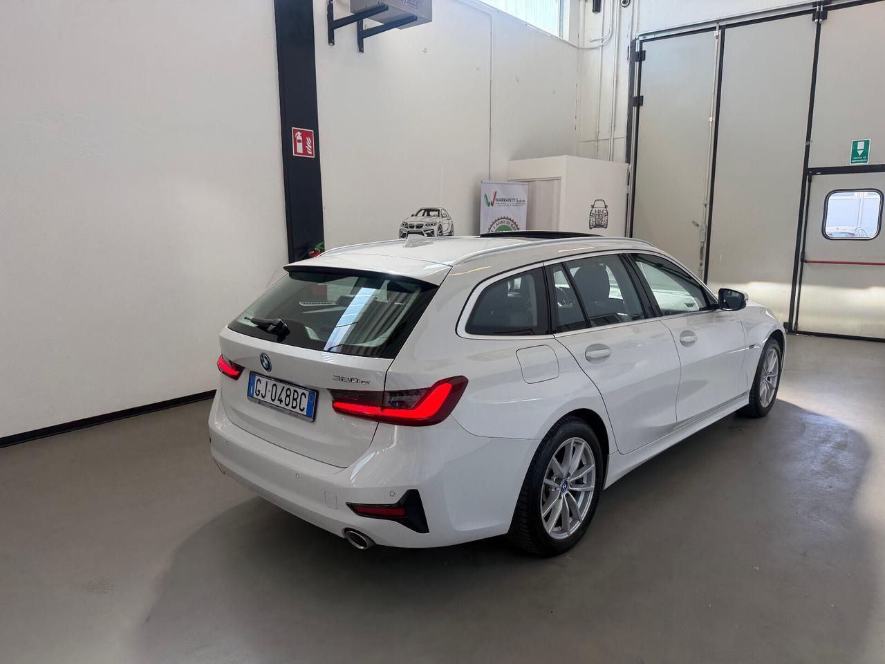 Bmw 320e Touring Business Advantage