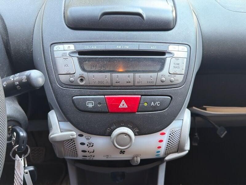 Toyota Aygo Aygo 5p 1.0 Deep Ocean Connect